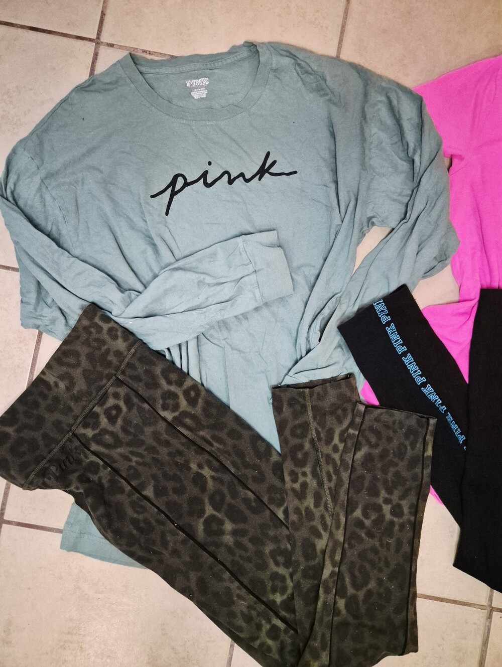 Pink Bundle Good Conditions Size Large - Picture 2 of 3